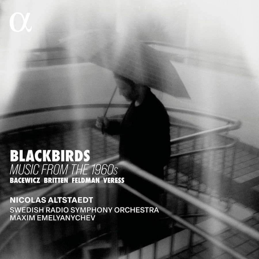 Alpha Classics ALPHA1213 3701624512135 Benjamin Britten, Morton Feldman, Sándor Veress, Grażyna Bacewicz, The Beatles, Nicolas Altstaedt, Swedish Radio Symphony Orchestra, Maxim Emelyanychev Blackbirds